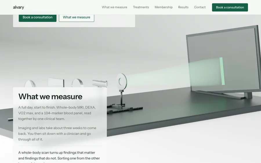 The optical instrument mid-focus: lenses and mounts aligned along the bench as the green beam converges toward the screen